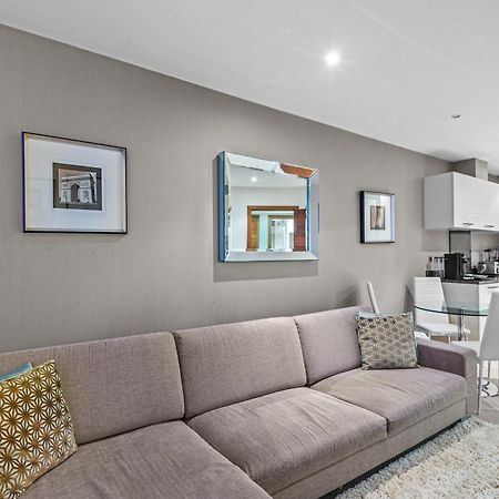 Londwell, Chelsea Living, Central Flat With Balcony London Bagian luar foto
